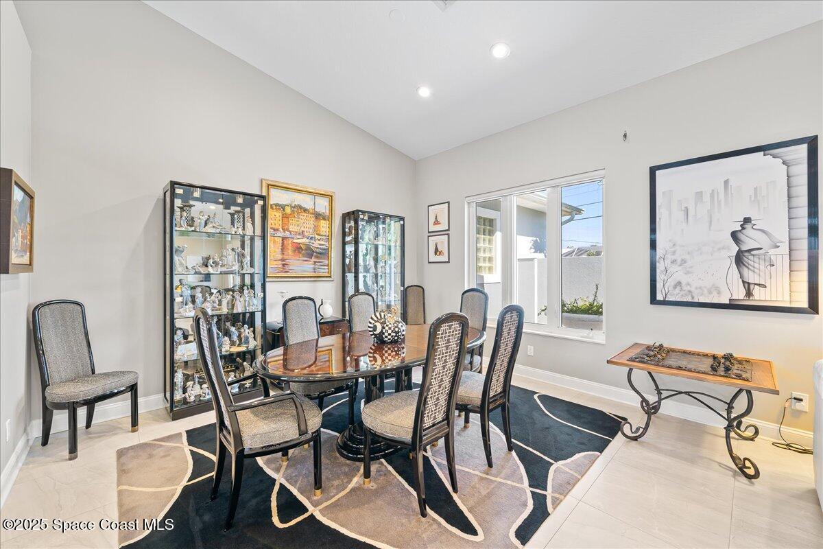 110 W Bay Drive
