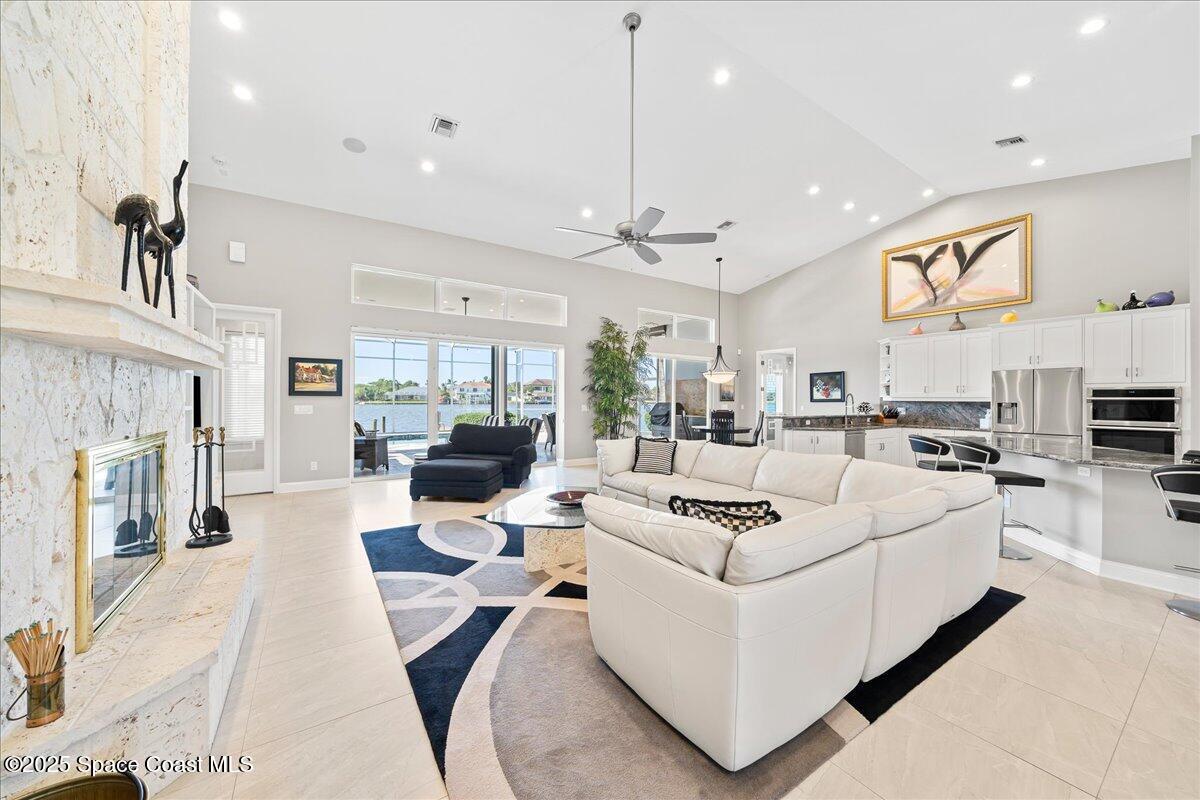 110 W Bay Drive