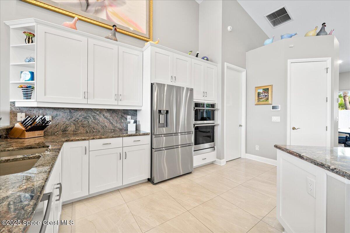 110 W Bay Drive