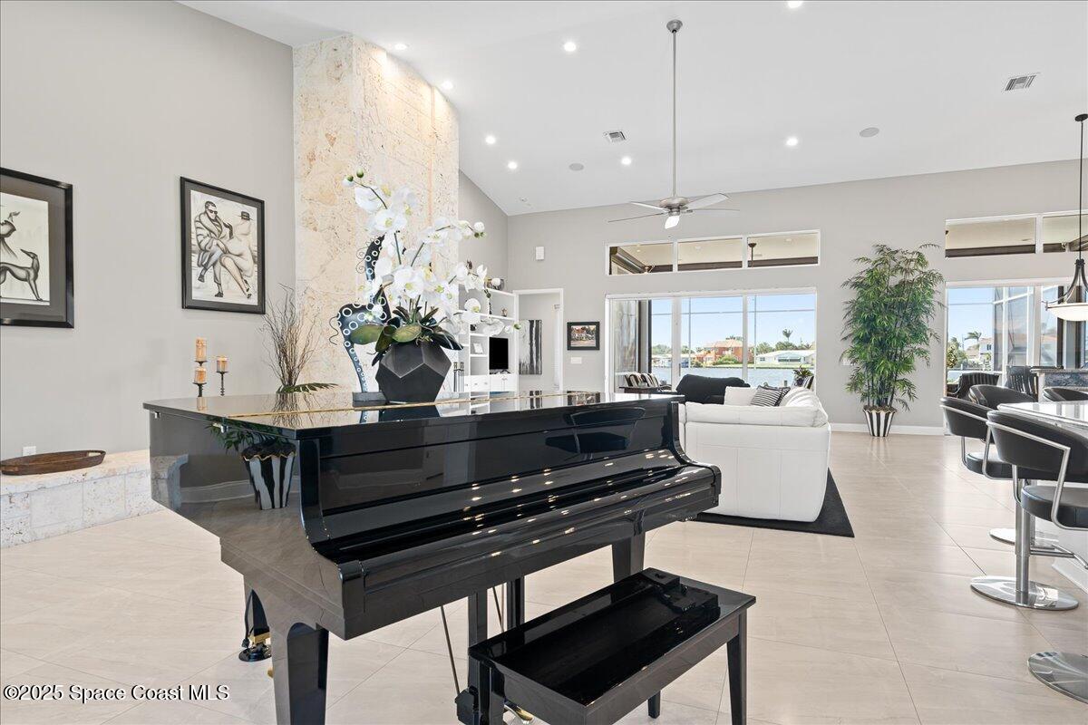 110 W Bay Drive