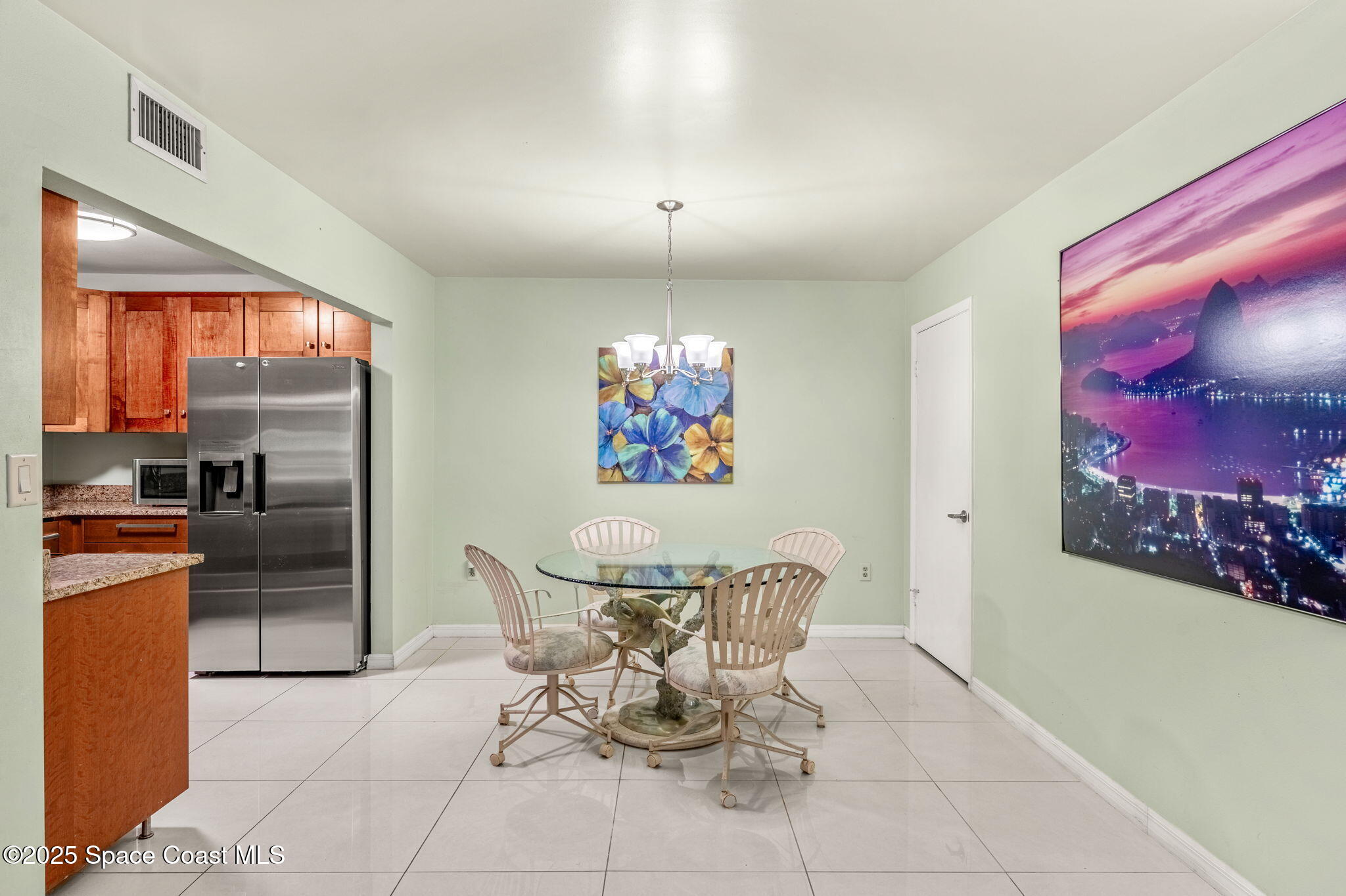 2700 N Highway A1a, 4-104