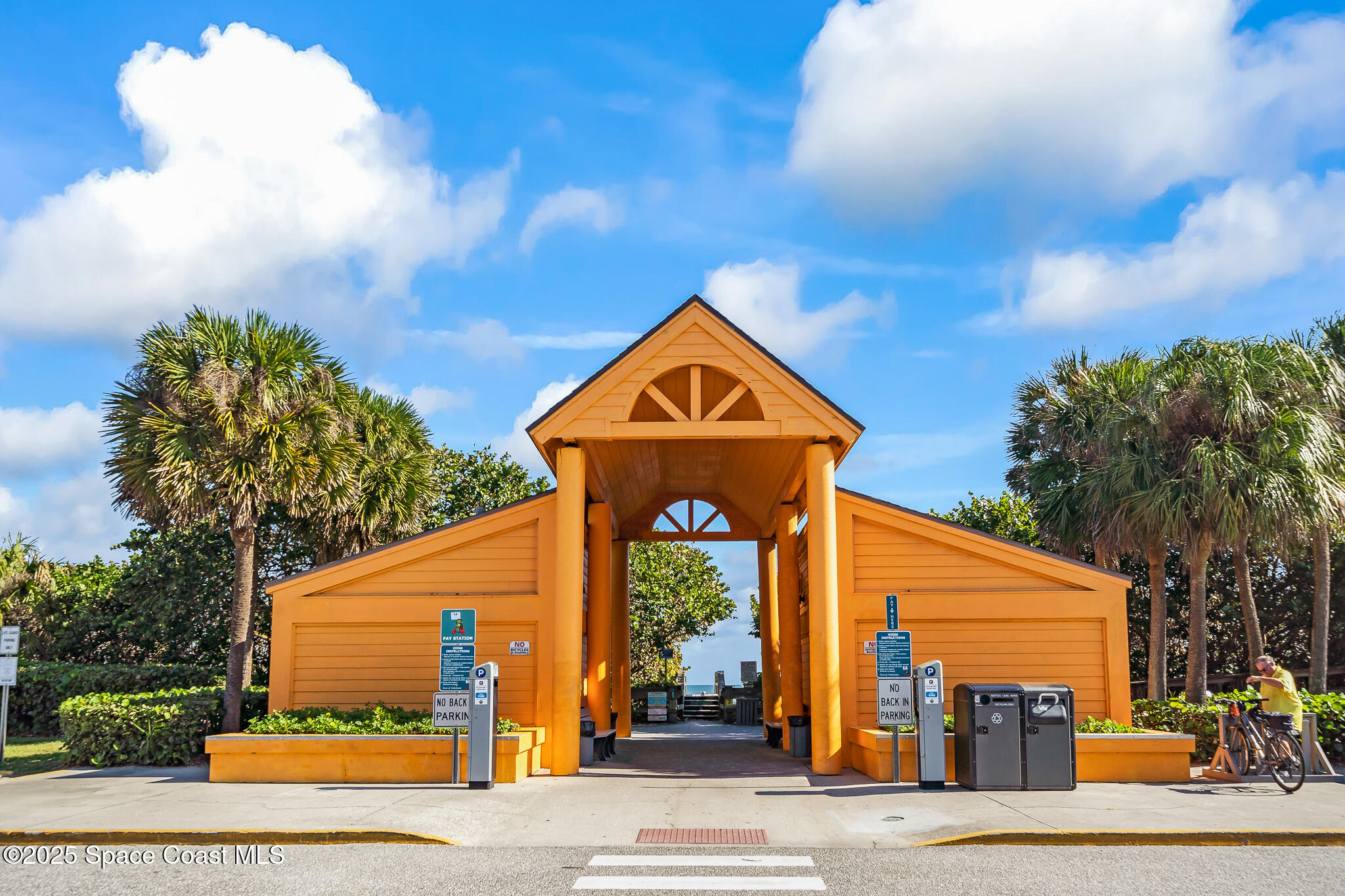 2700 N Highway A1a, 4-104