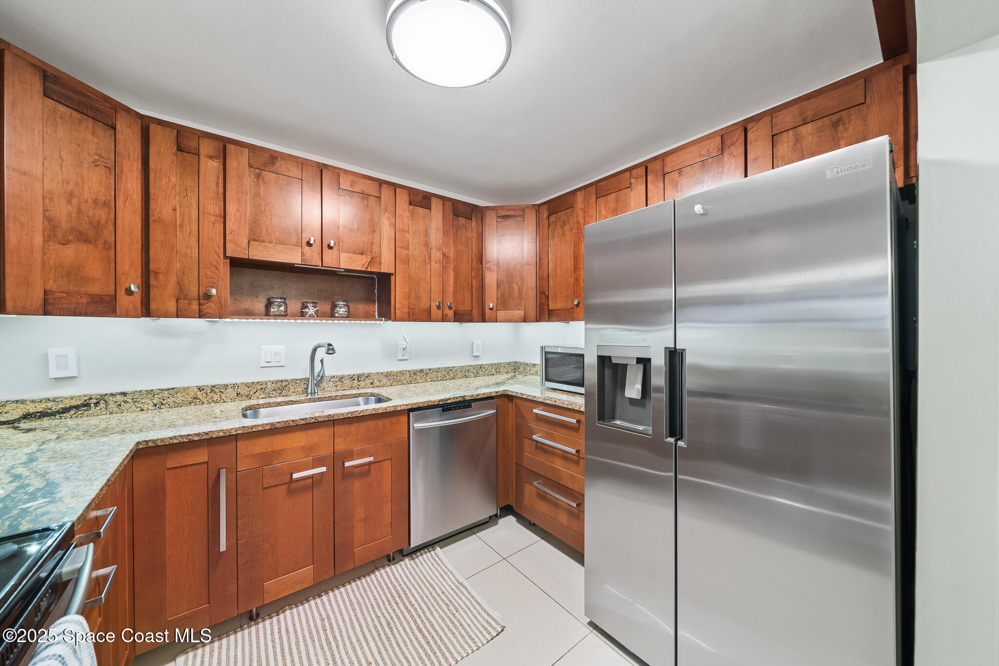 2700 N Highway A1a, 4-104