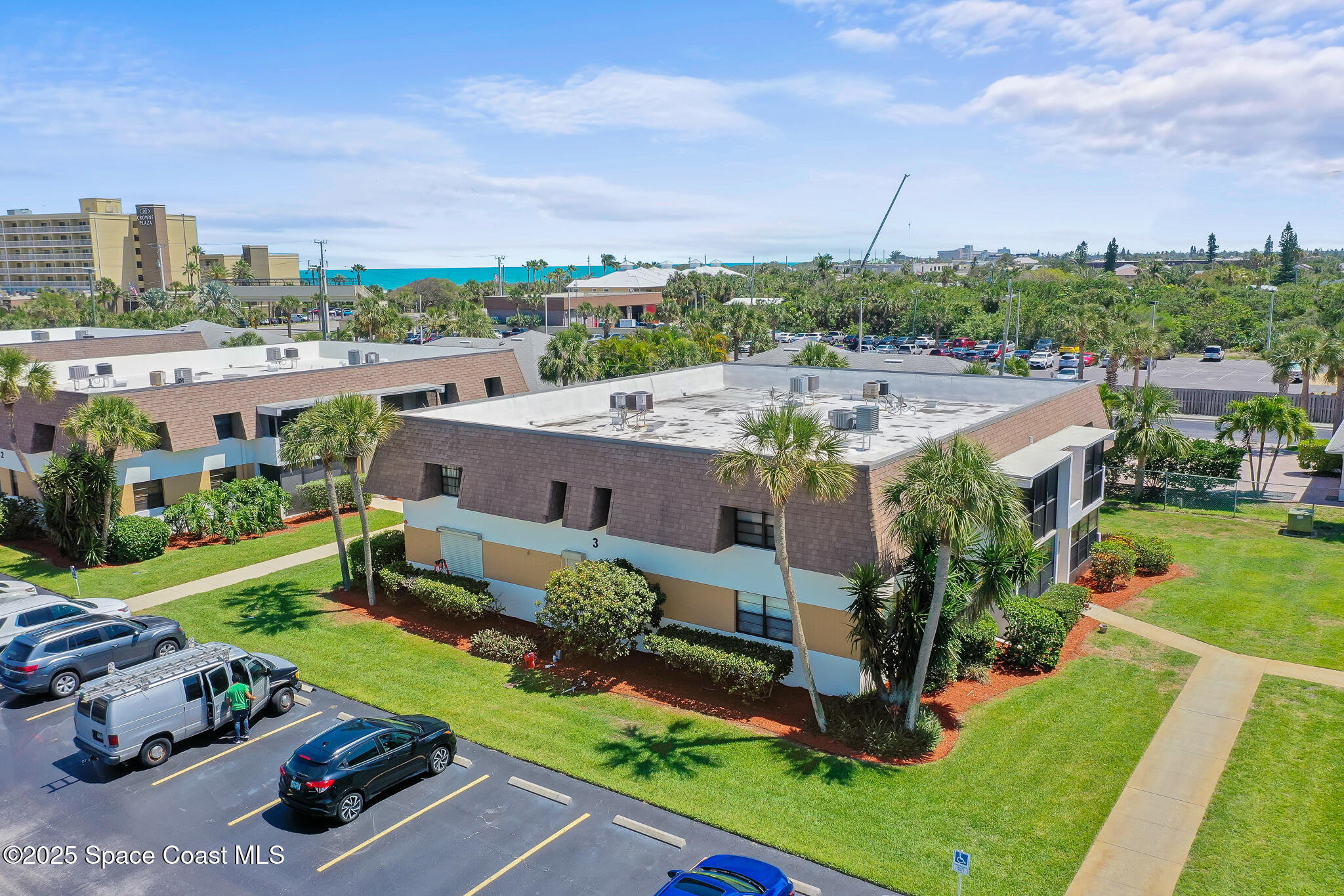2700 N Highway A1a, 4-104