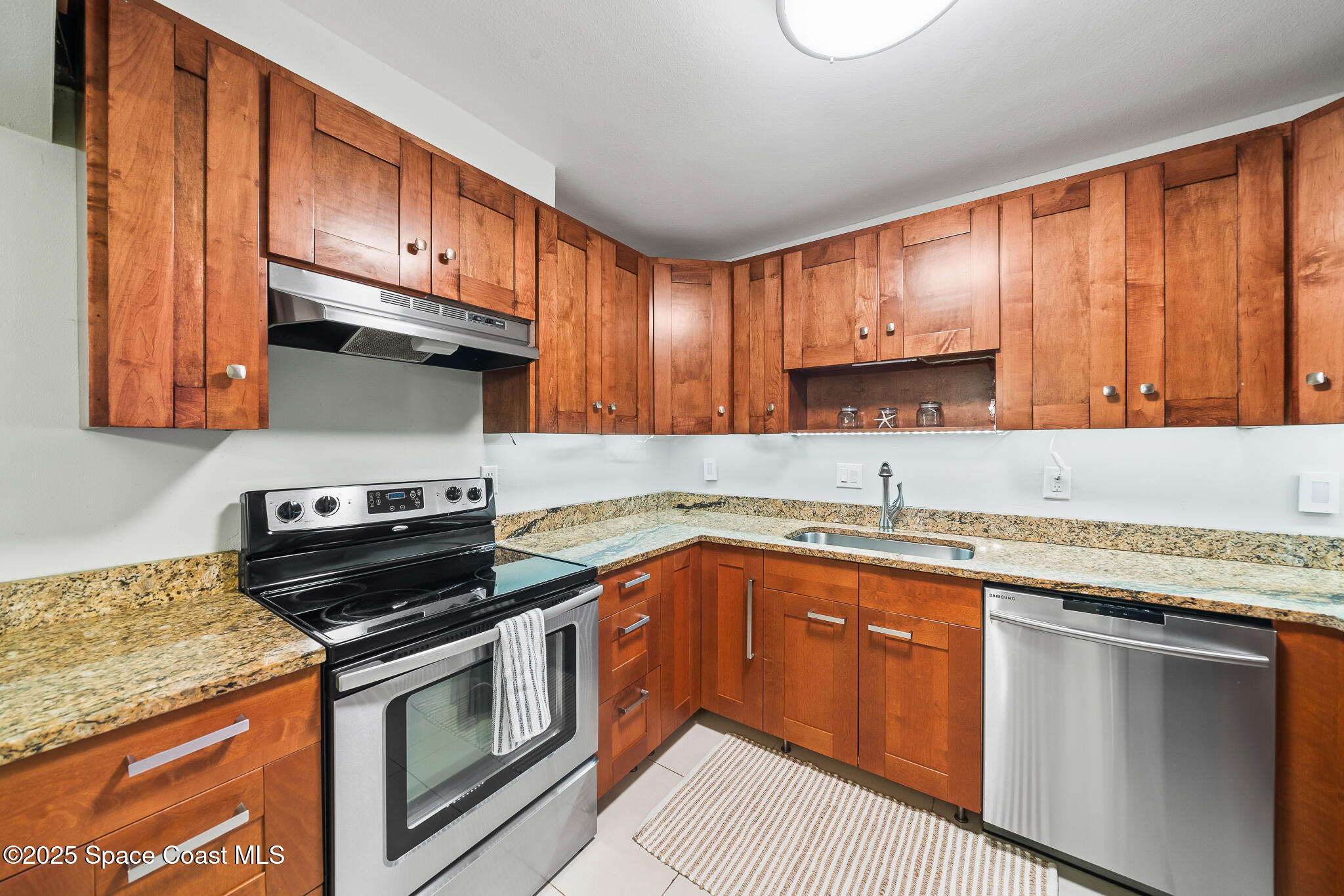 2700 N Highway A1a, 4-104