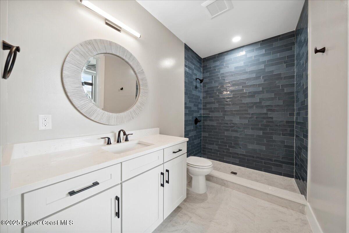 3031 Hafen Lane, 205