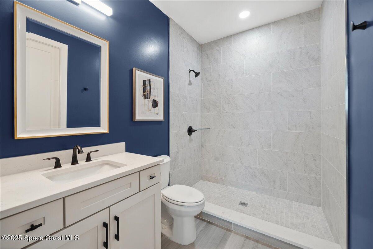 3031 Hafen Lane, 205