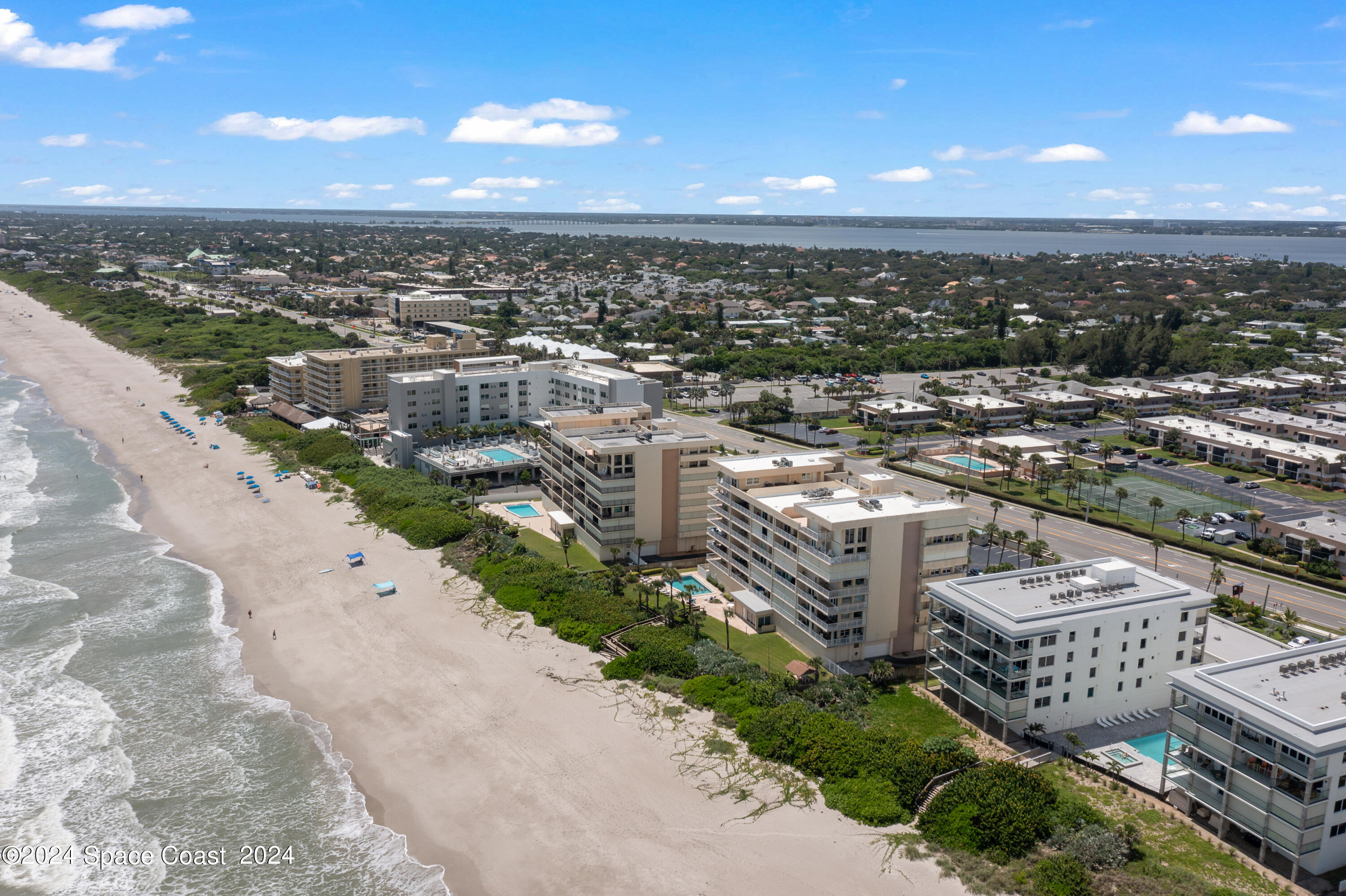 2725 N Hwy A1a, 403
