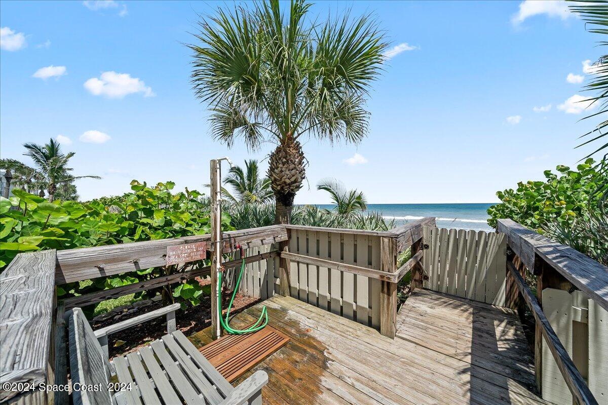 2725 N Hwy A1a, 403