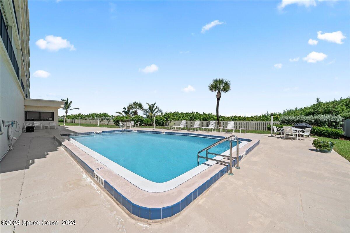 2725 N Hwy A1a, 403