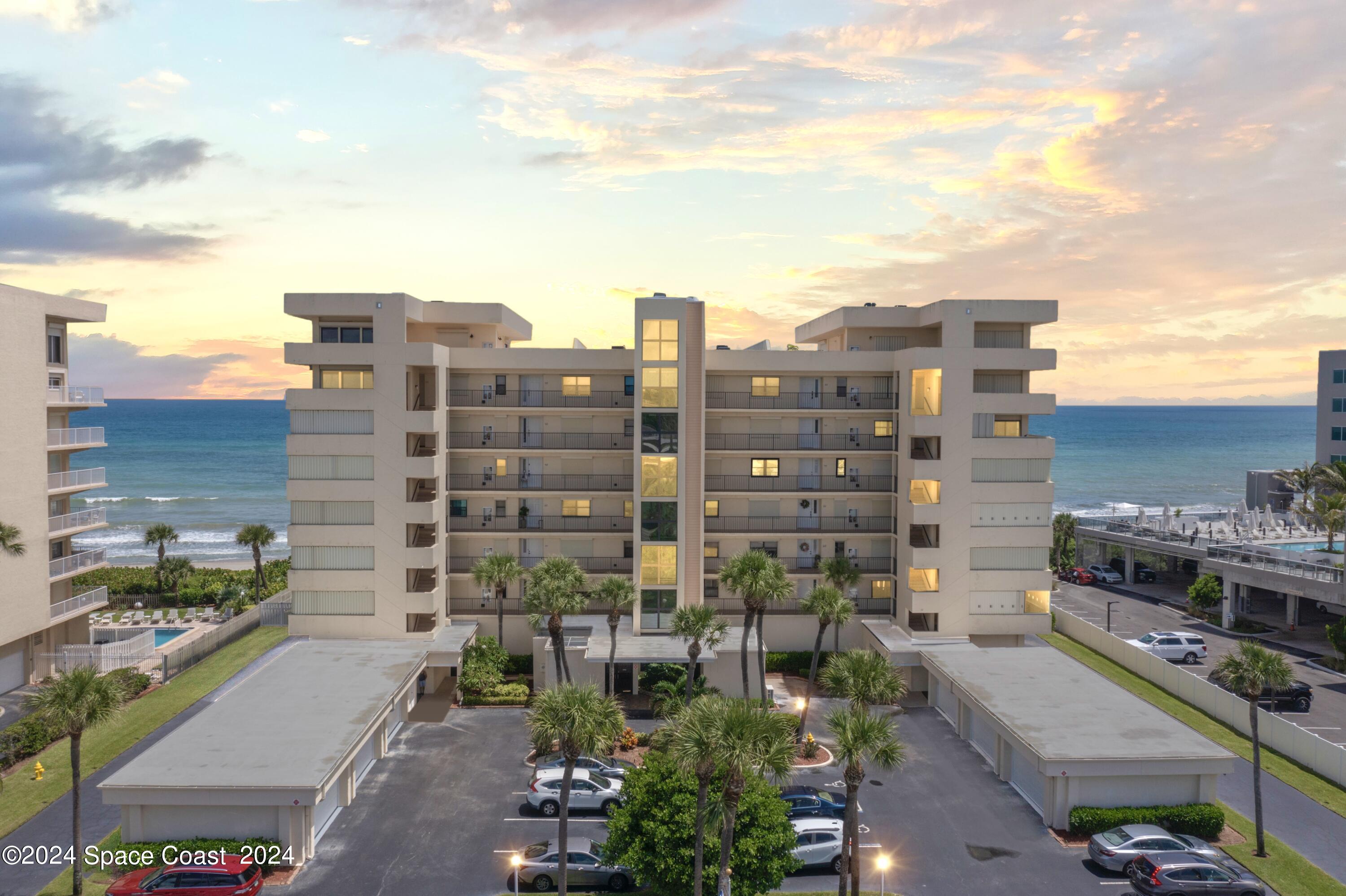 2725 N Highway A1a, 301