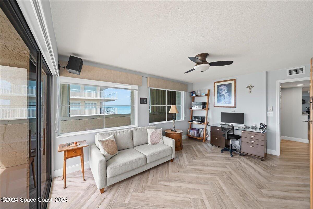 2725 N Highway A1a, 301