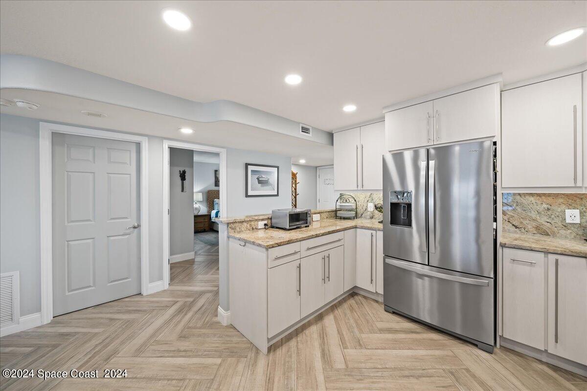 2725 N Highway A1a, 301