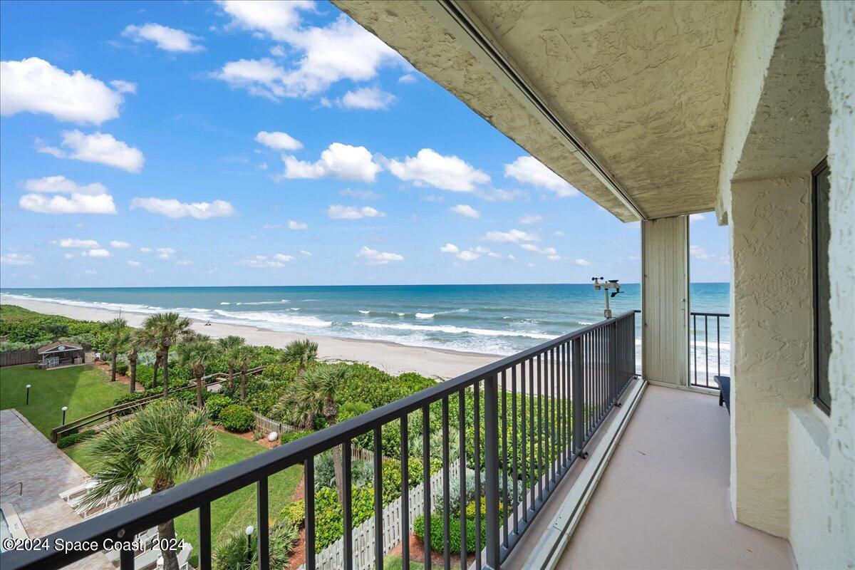 2725 N Highway A1a, 301