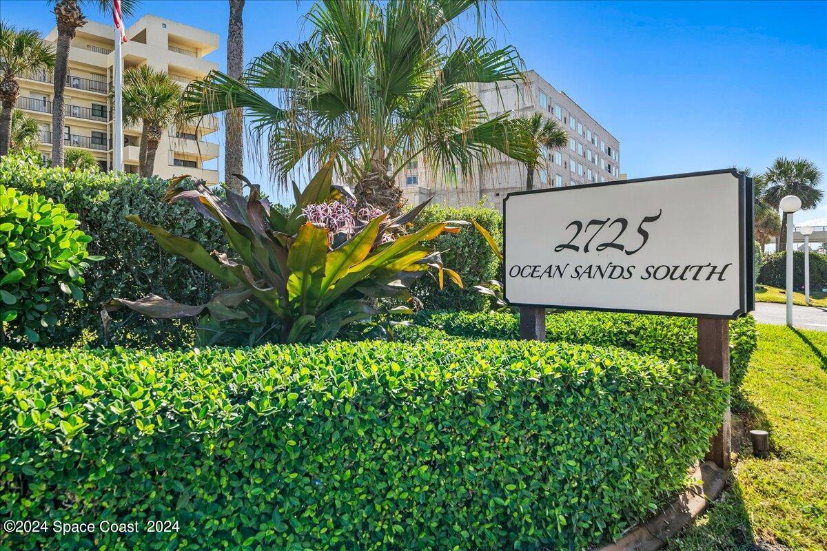 2725 N Highway A1a, 301