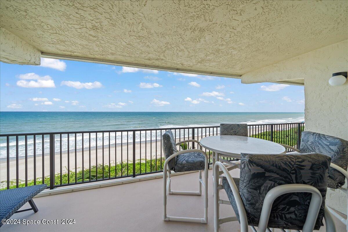 2725 N Highway A1a, 301