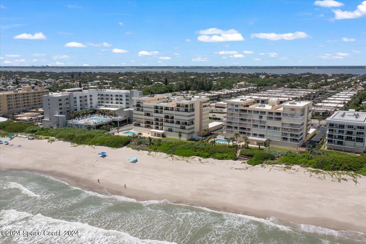 2725 N Highway A1a, 301