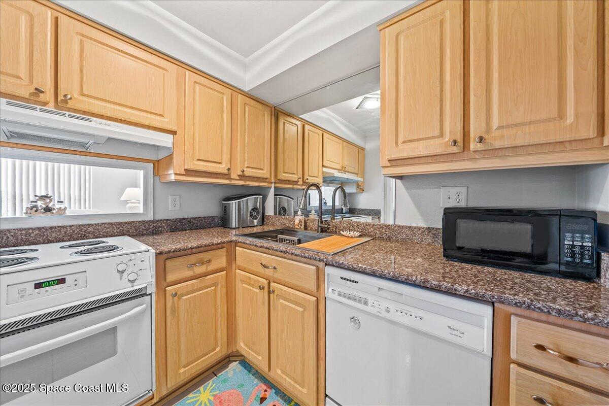 3190 N Atlantic Avenue, 319