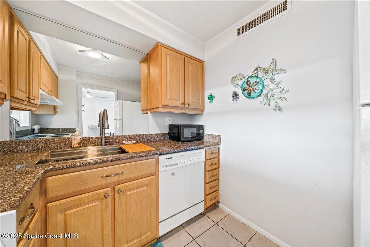 3190 N Atlantic Avenue, 319