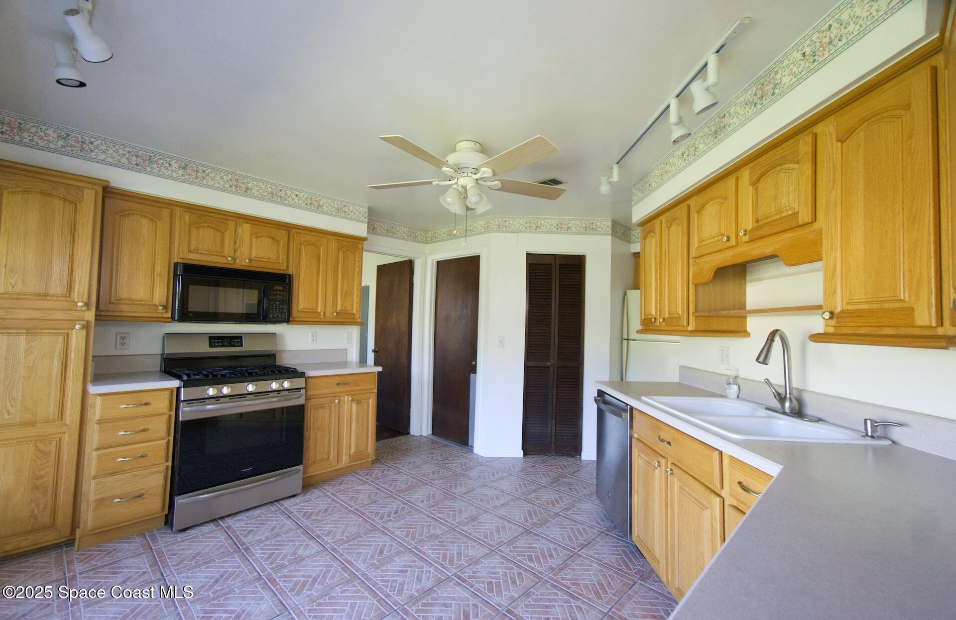 1980 Tall Oak Road