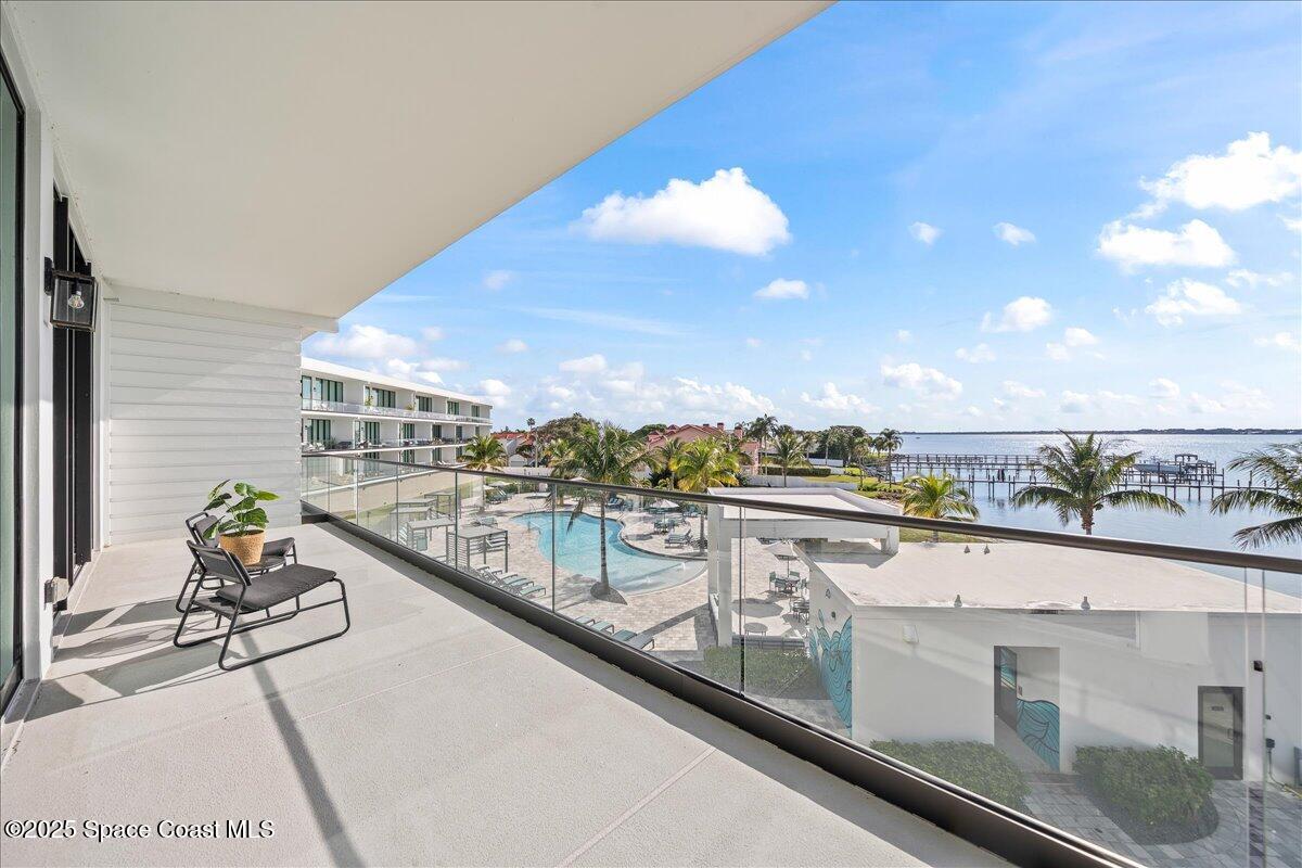 225 Strand Drive 305