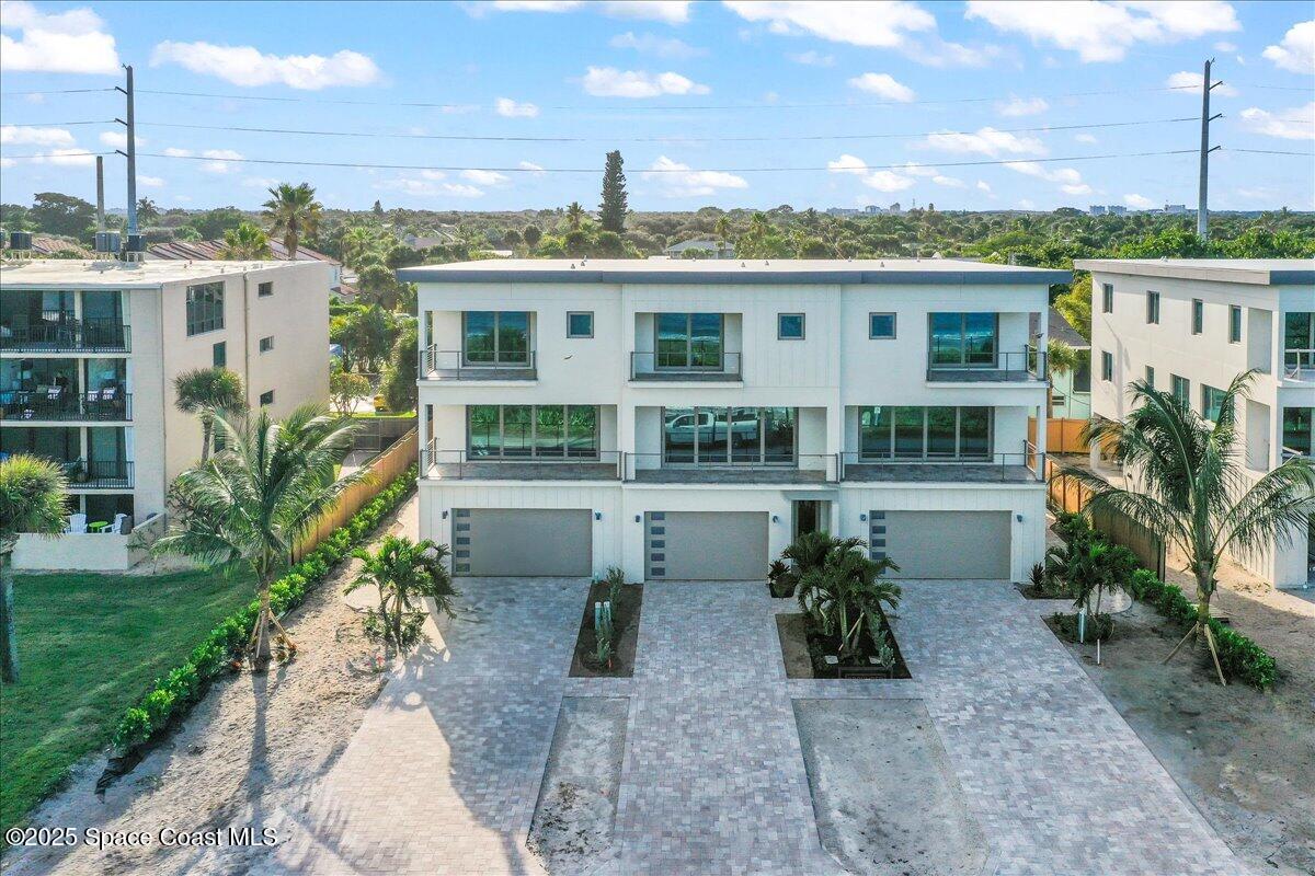 1010 Wave Crest Ave Avenue