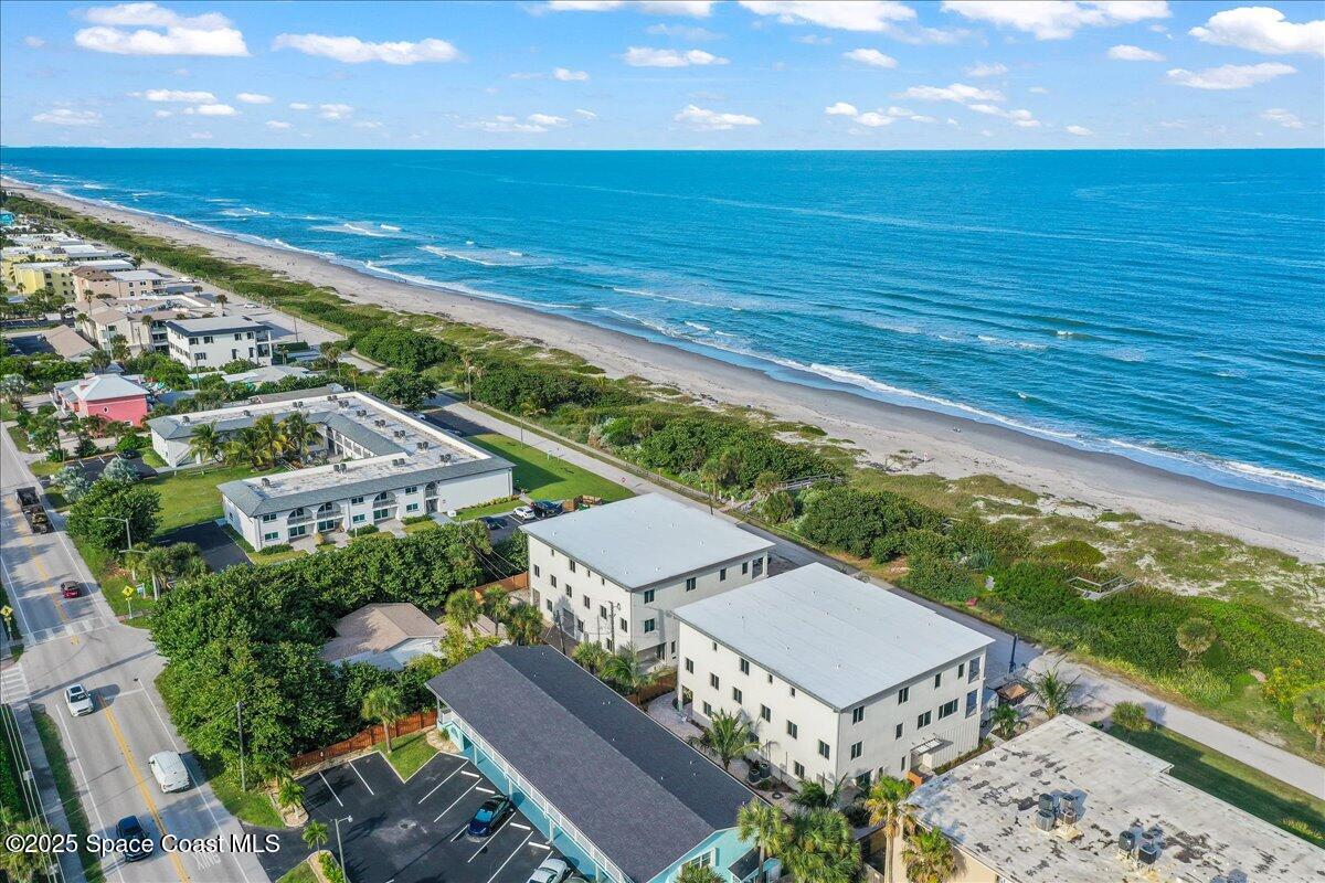 1010 Wave Crest Ave Avenue