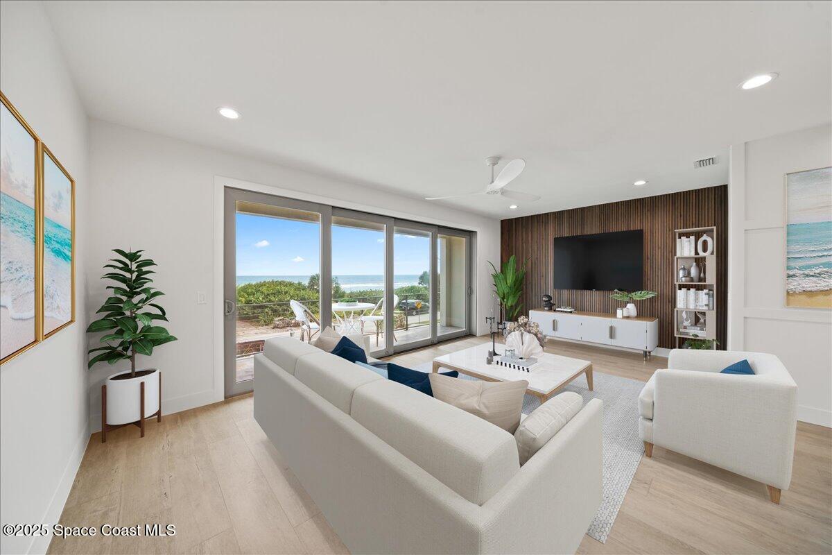 1010 Wave Crest Ave Avenue