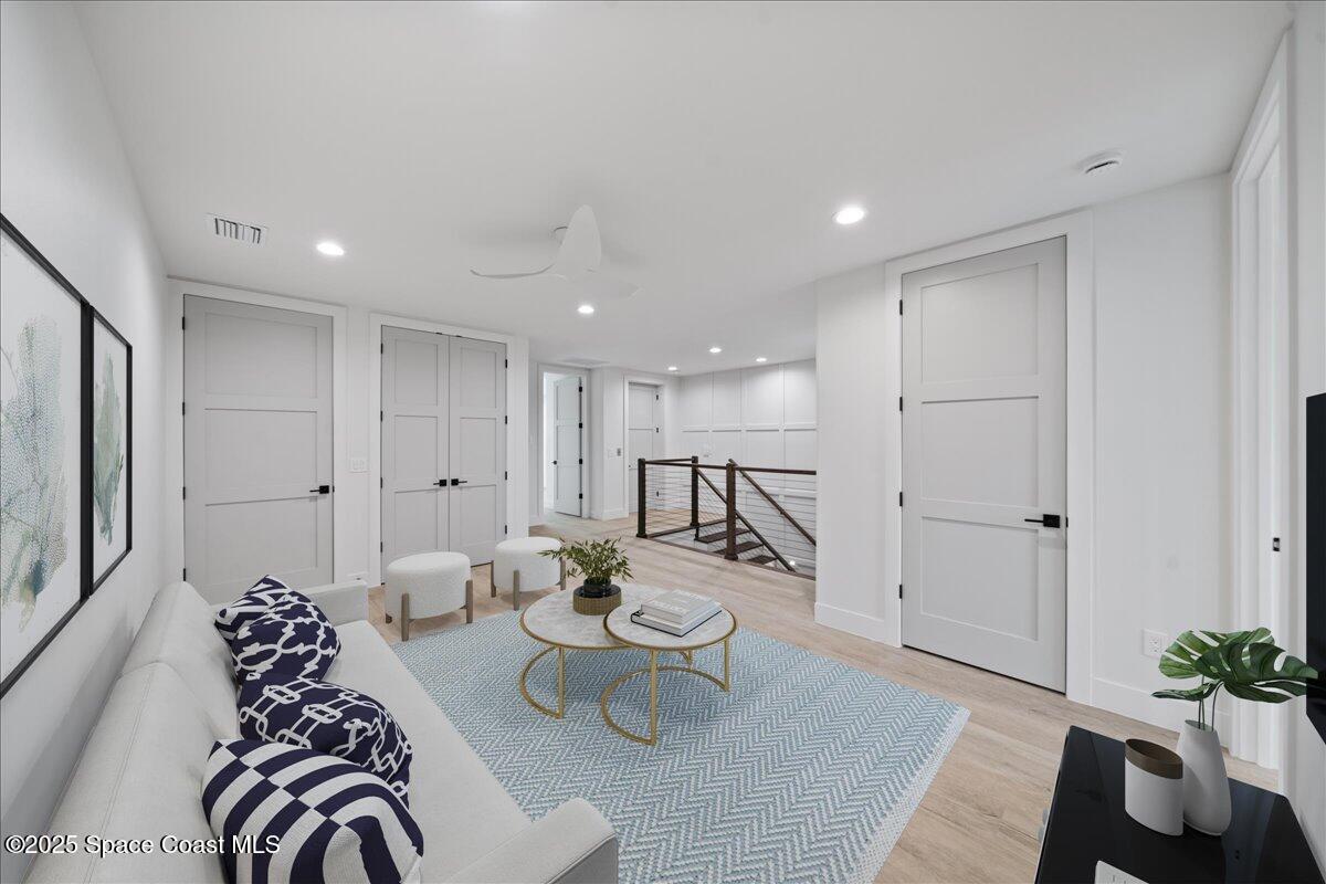 1010 Wave Crest Ave Avenue