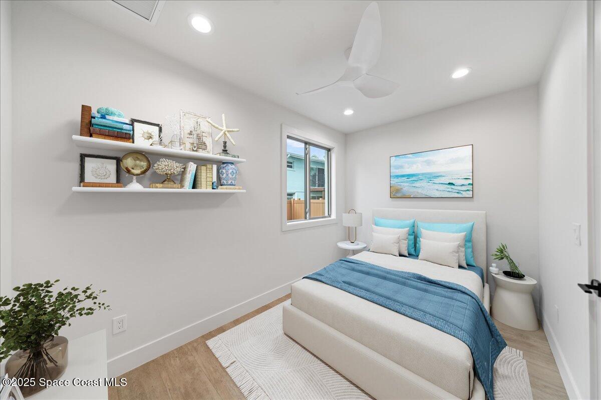 1010 Wave Crest Ave Avenue