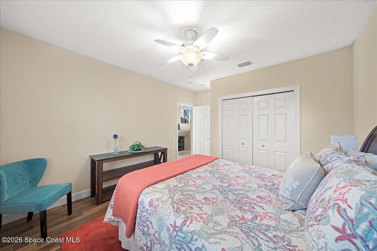 965 Chatsworth Drive