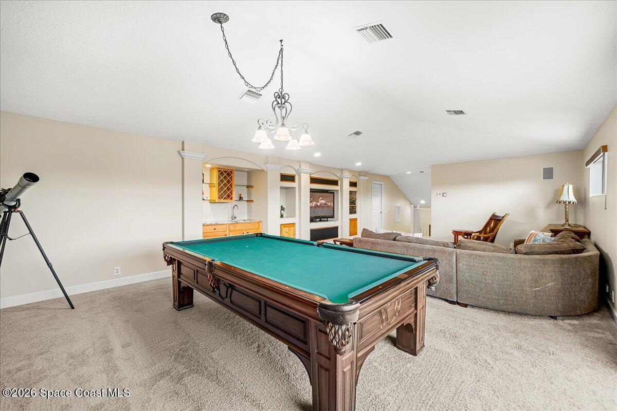 965 Chatsworth Drive