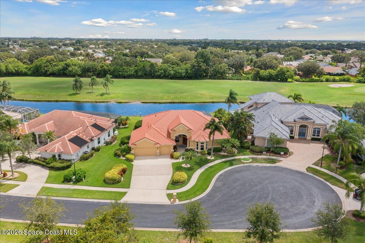 965 Chatsworth Drive