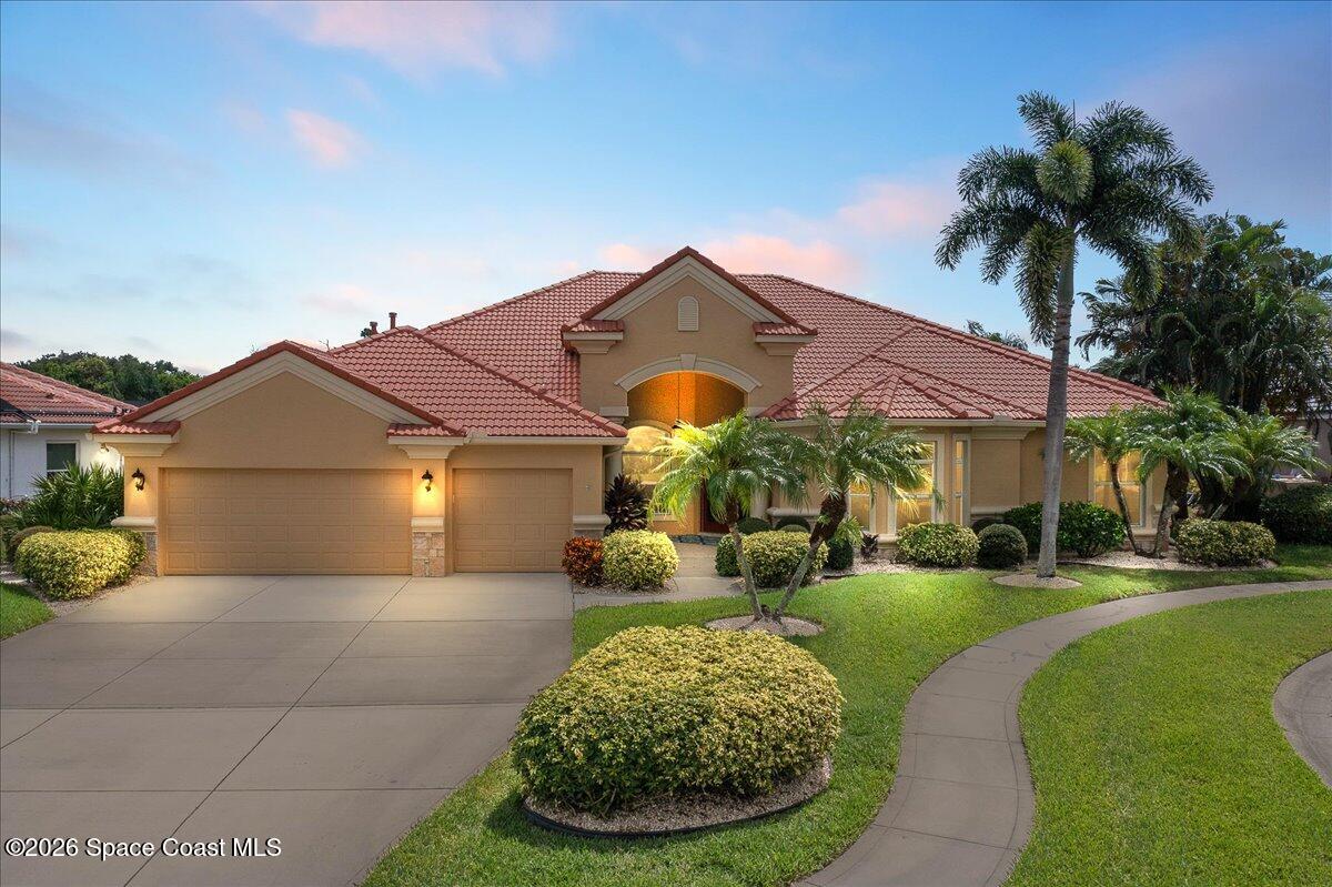 965 Chatsworth Drive