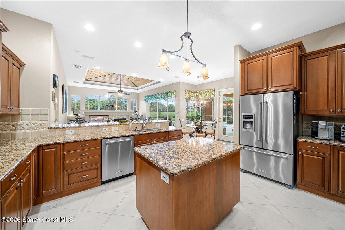 965 Chatsworth Drive