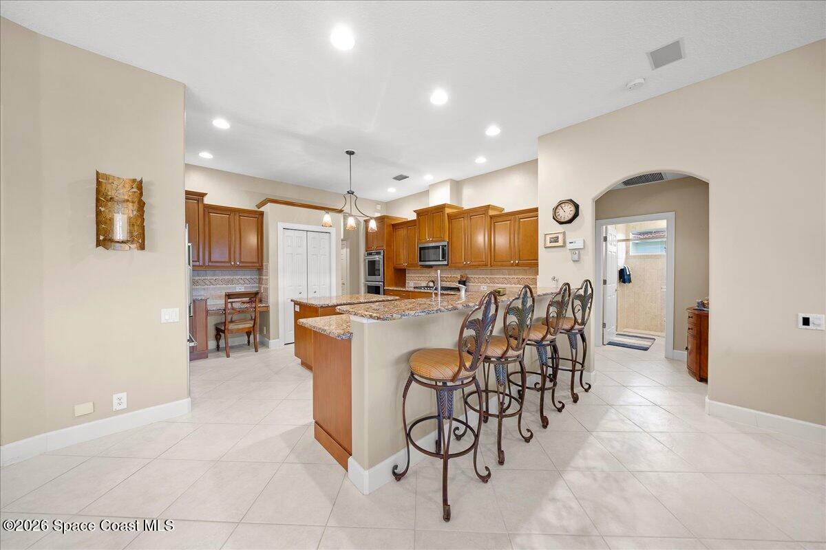 965 Chatsworth Drive