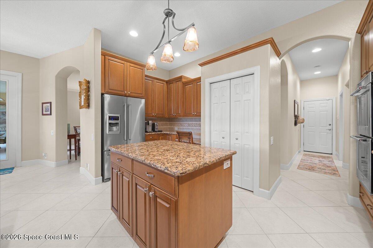 965 Chatsworth Drive