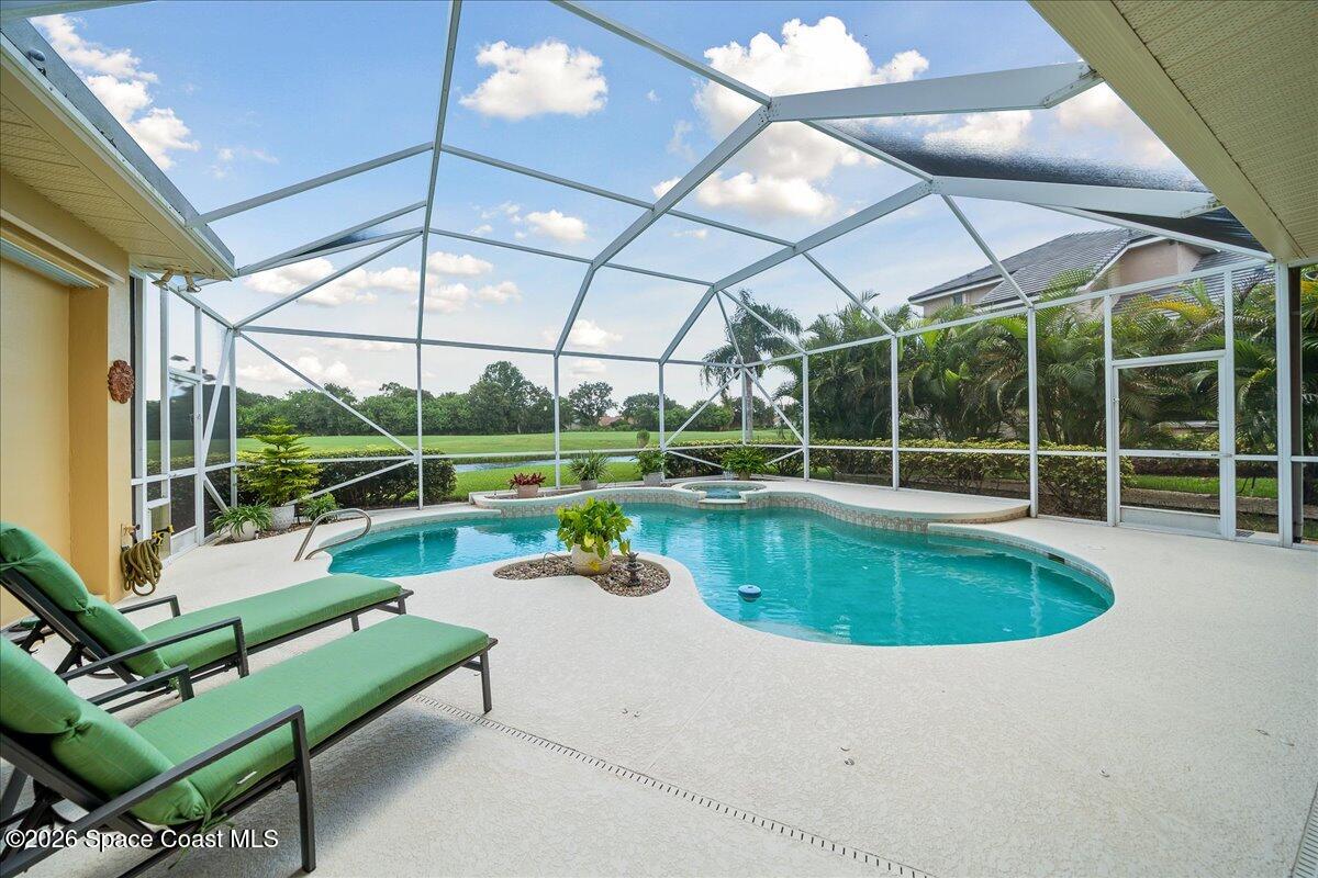 965 Chatsworth Drive