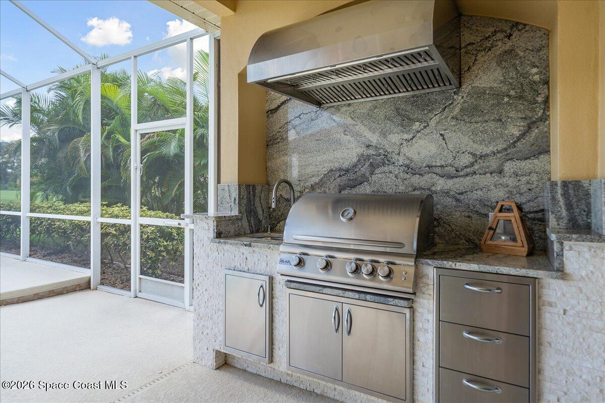 965 Chatsworth Drive