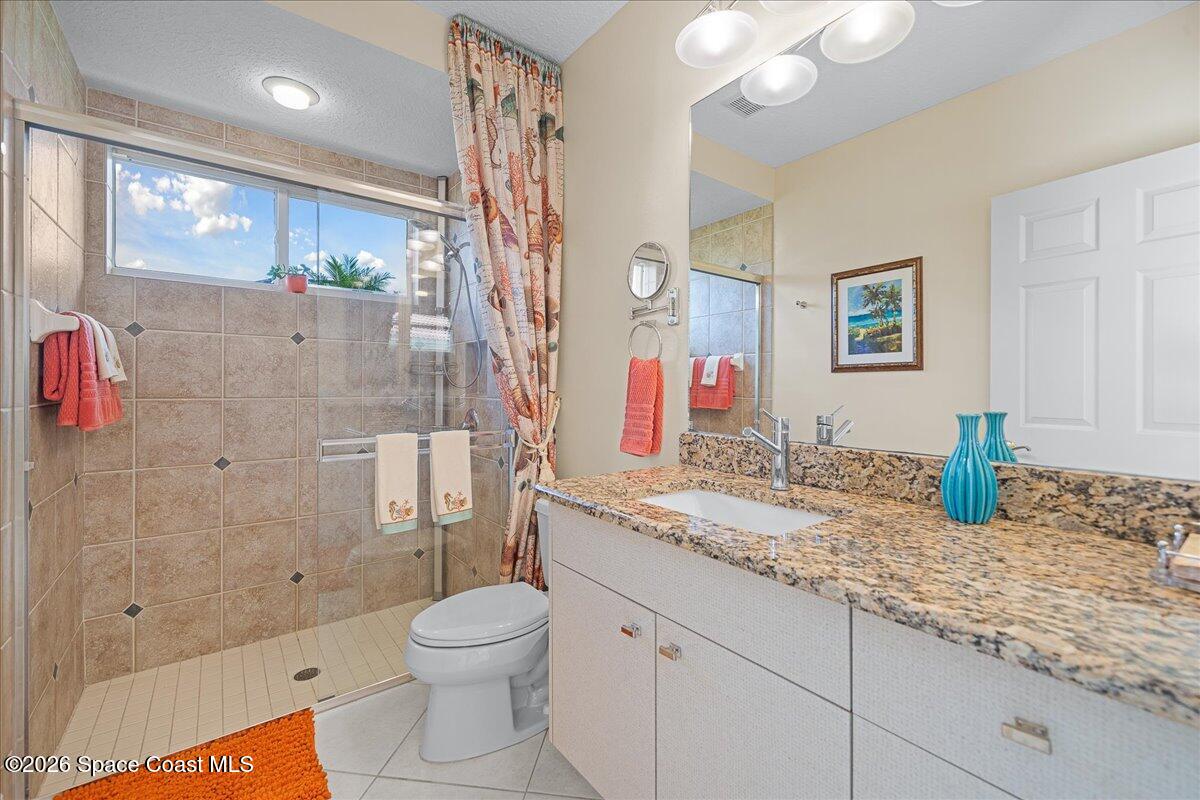 965 Chatsworth Drive