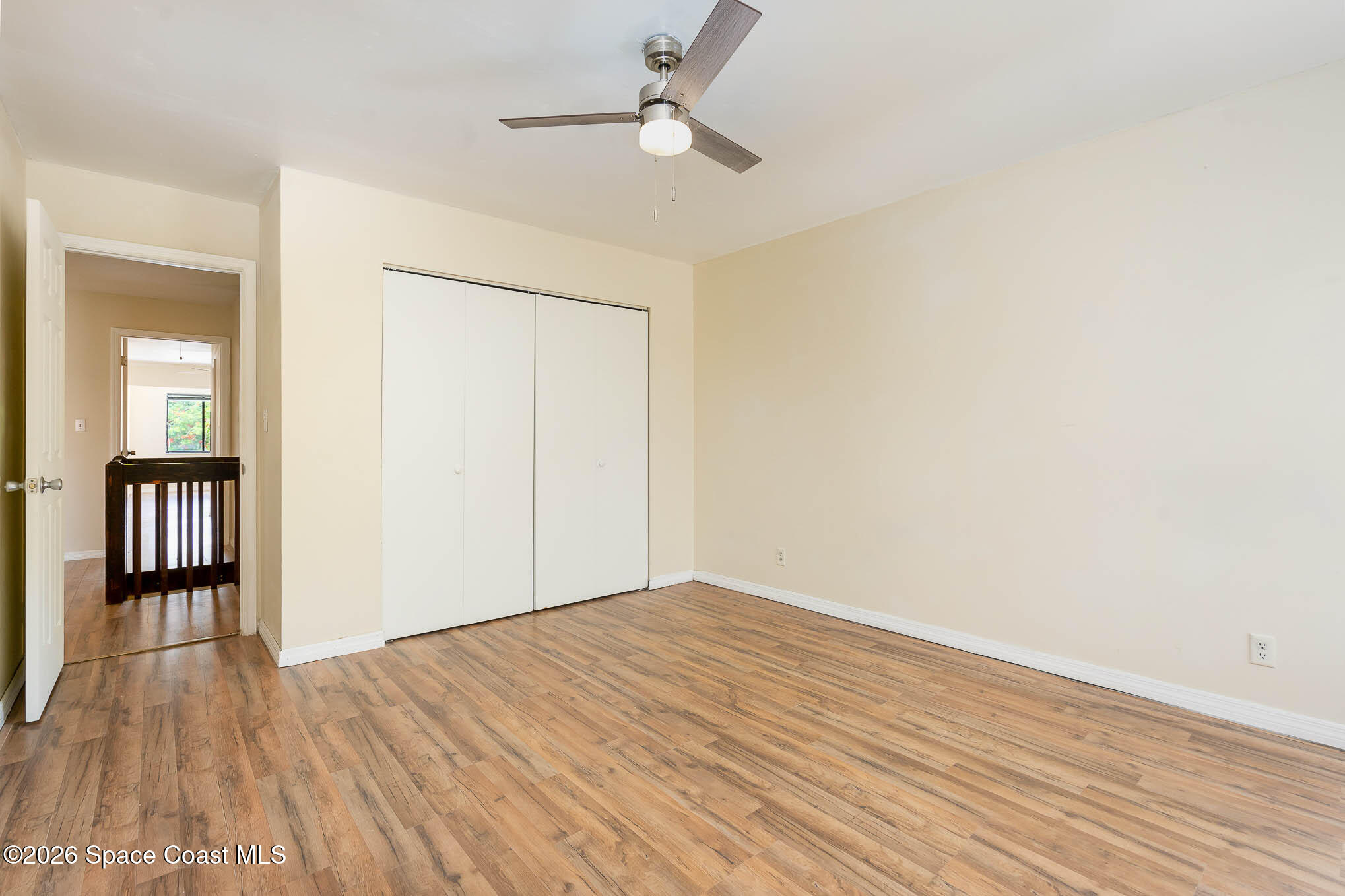 1911 Cashew Courtway