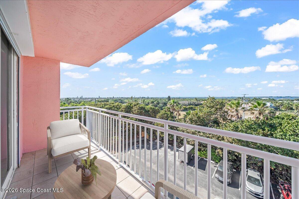 5635 S Highway A1a A504