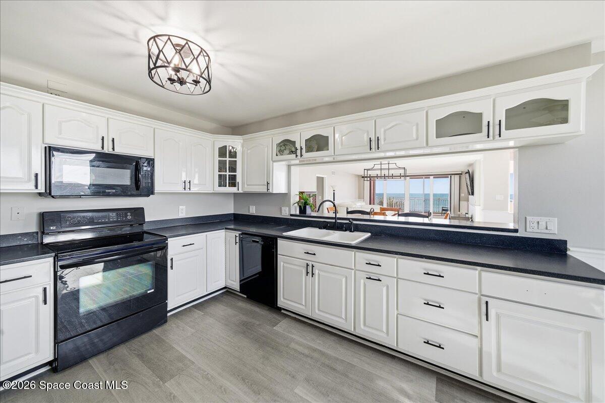 5635 S Highway A1a A504