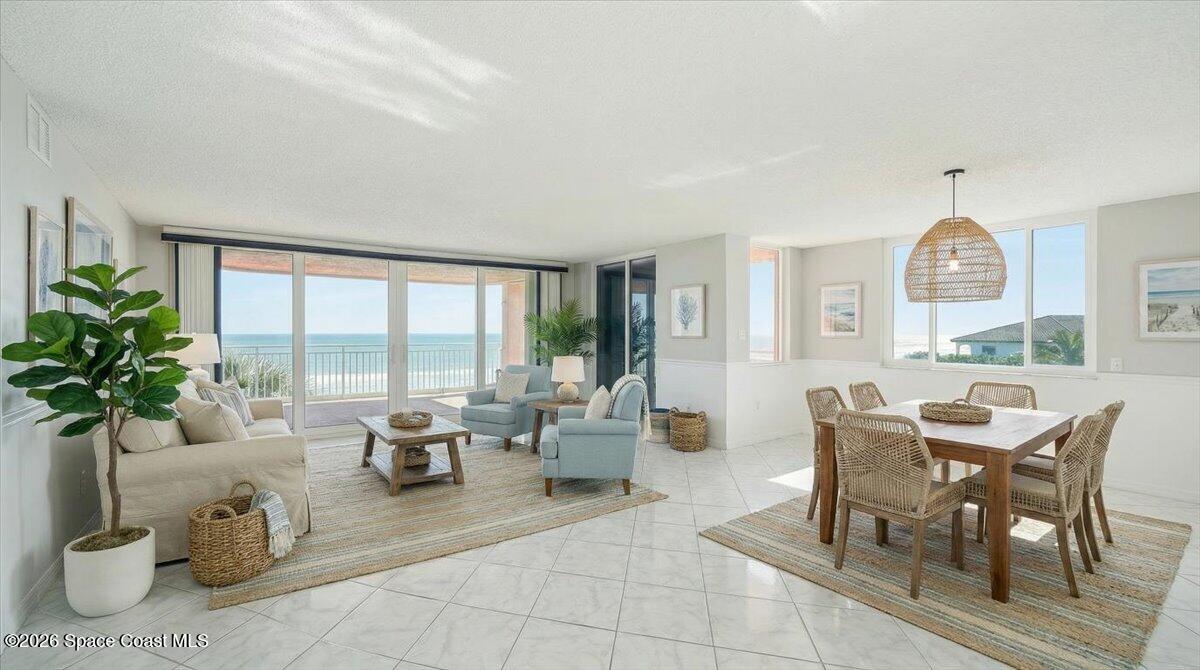 5635 S Highway A1a A504