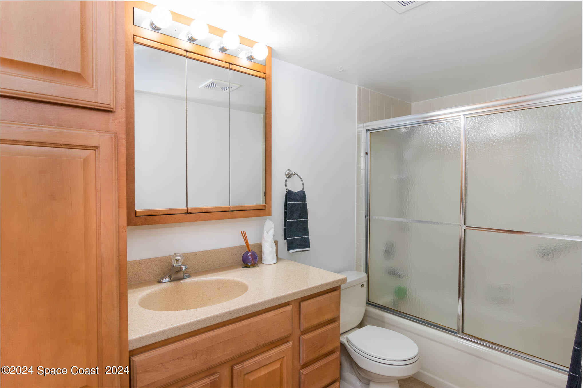 2090 N Atlantic Avenue 406