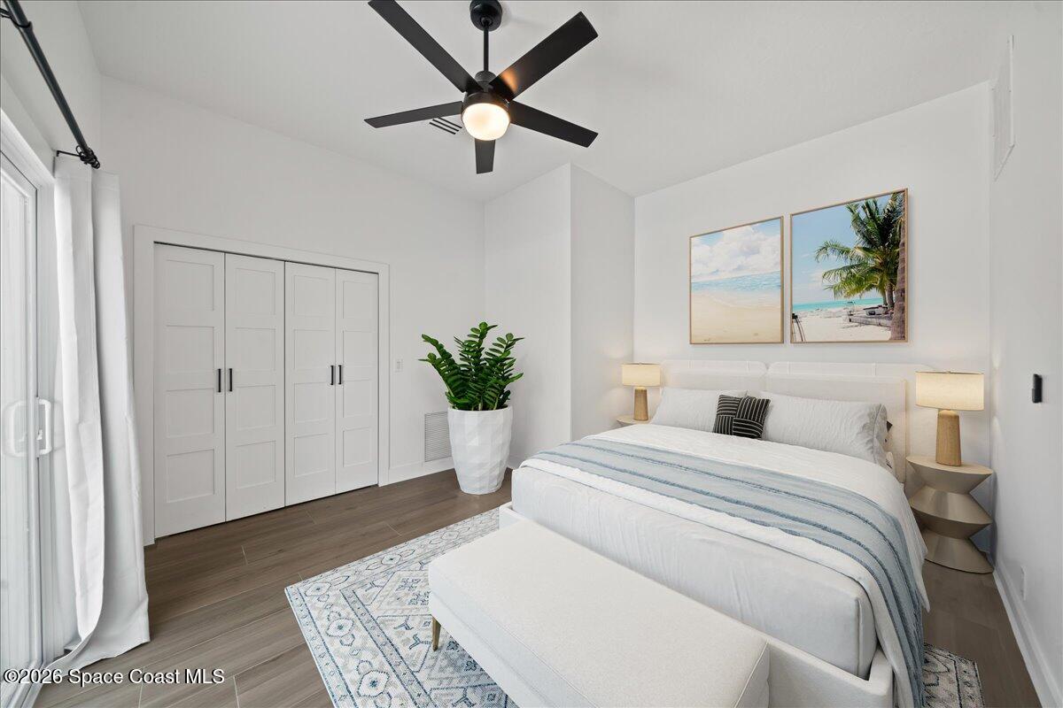 300 Amberjack Place
