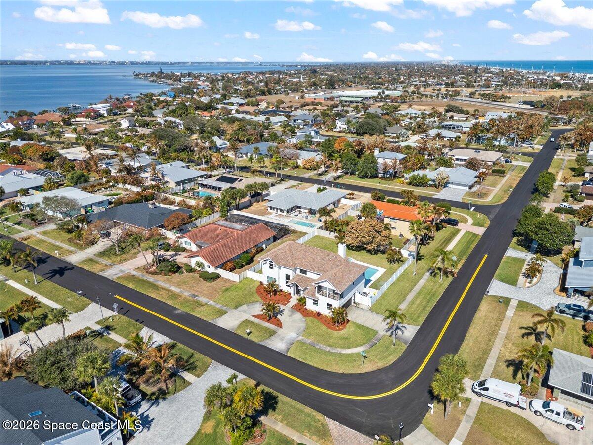 300 Amberjack Place