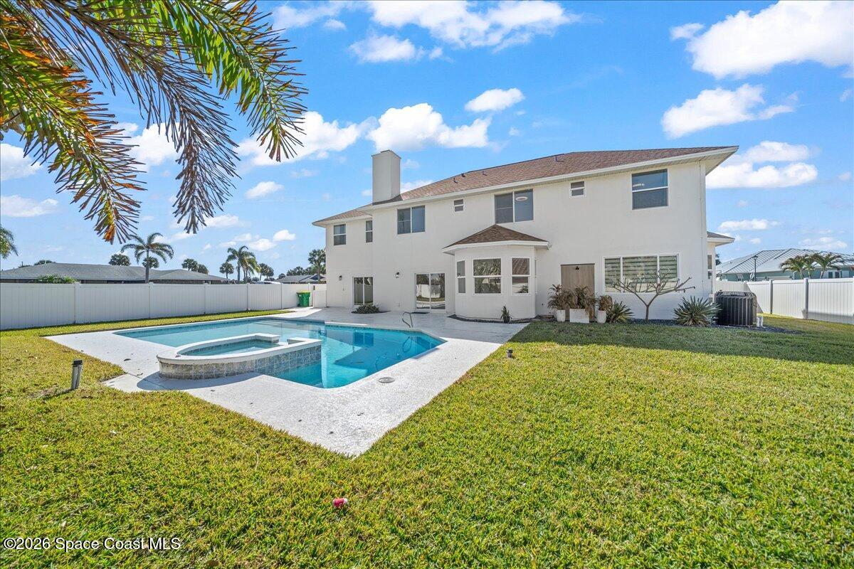 300 Amberjack Place