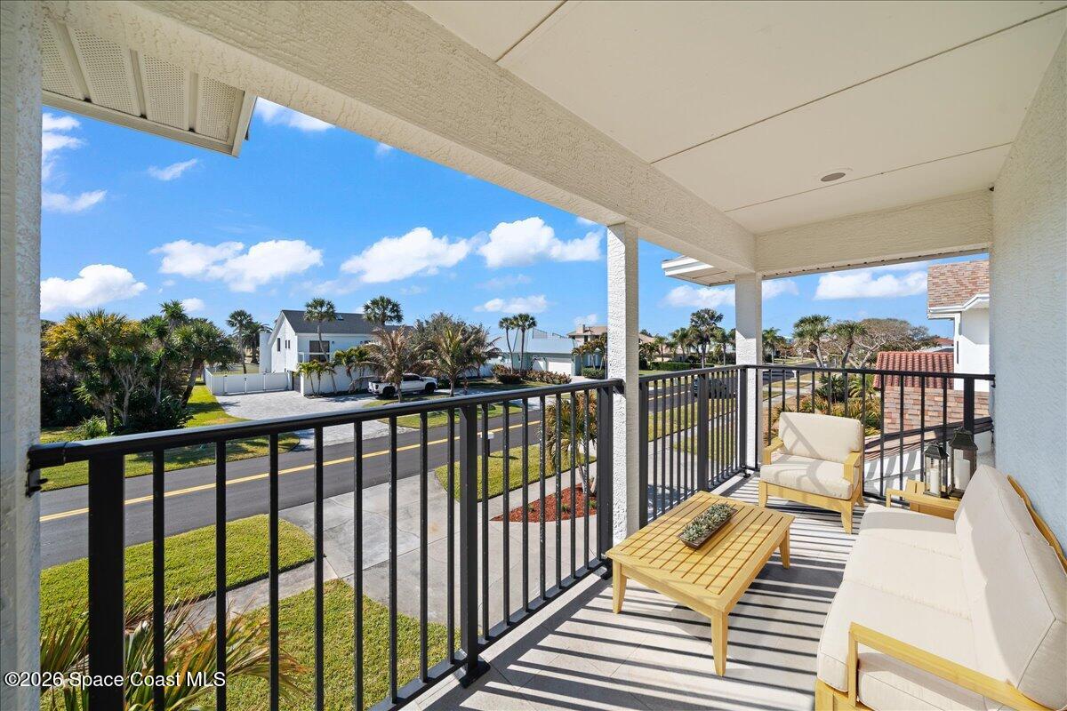 300 Amberjack Place