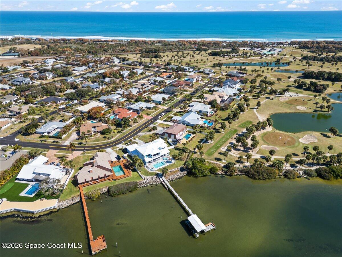 300 Amberjack Place